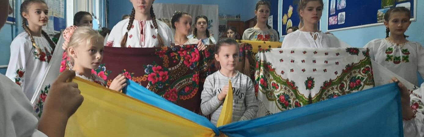 Освітяни з Дубенщини зібрали для ЗСУ більше 30 тисяч гривень 