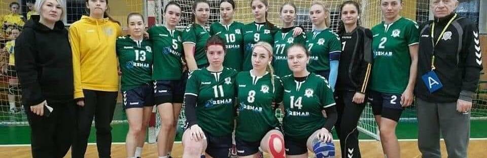 Гандболістки  з Рівного  впевнено крокують до перемоги 