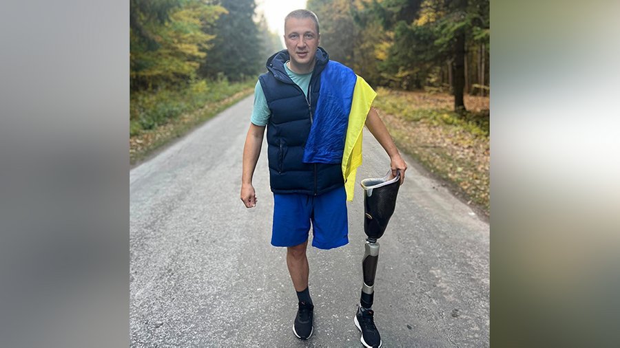 Житомирський ветеран АТО за вісім днів пішого ходу зібрав три мільйони гривень для ЗСУ
