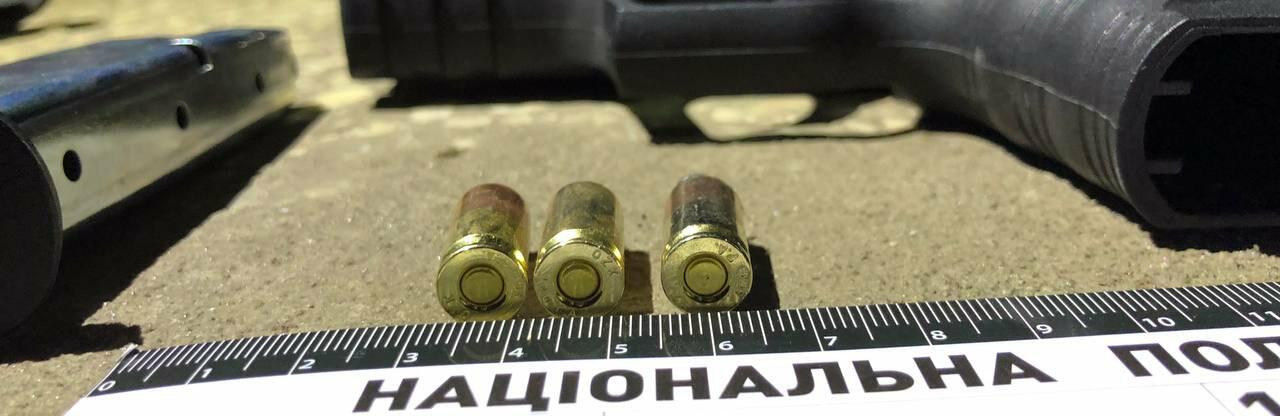У місті на Рівненщині за незаконне зберігання зброї затримали чоловіка 