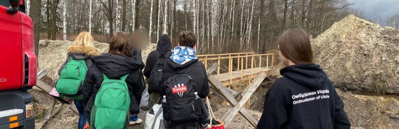 Нарешті - вдома! Україна повернула ще 15 дітей з окупованих територій 