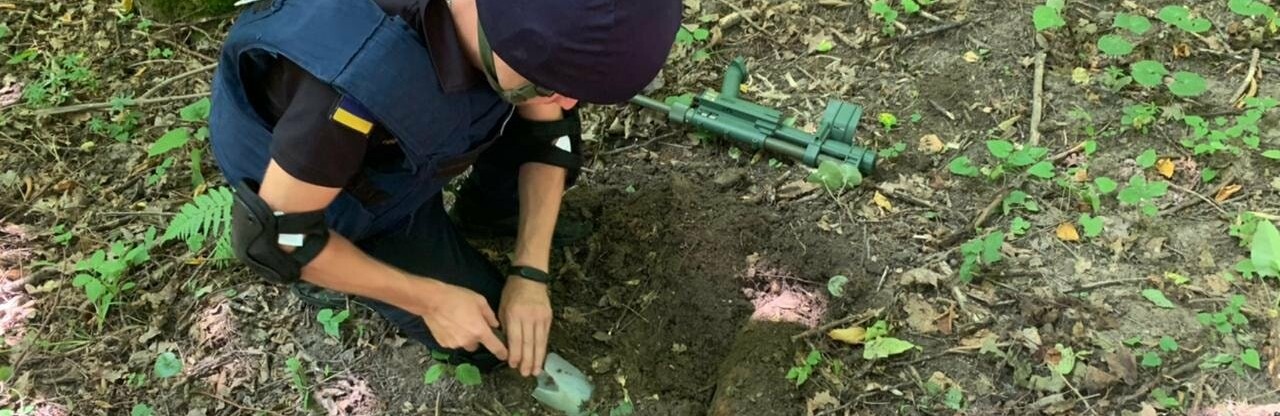 На Рівненщині сапери ГУ ДСНС знищили більше 70 боєприпасів 