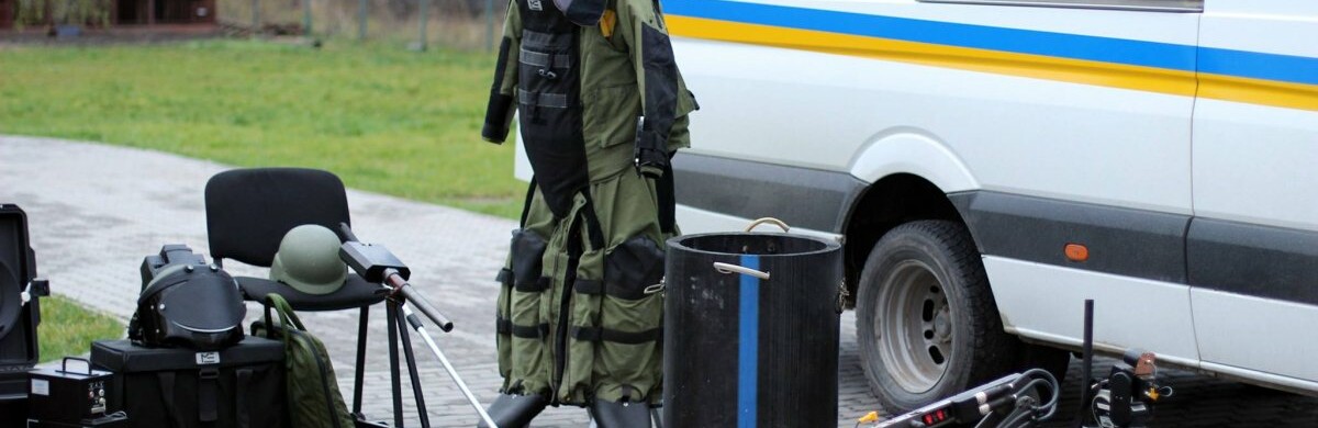 У Рівному замінували дві школи і вокзал