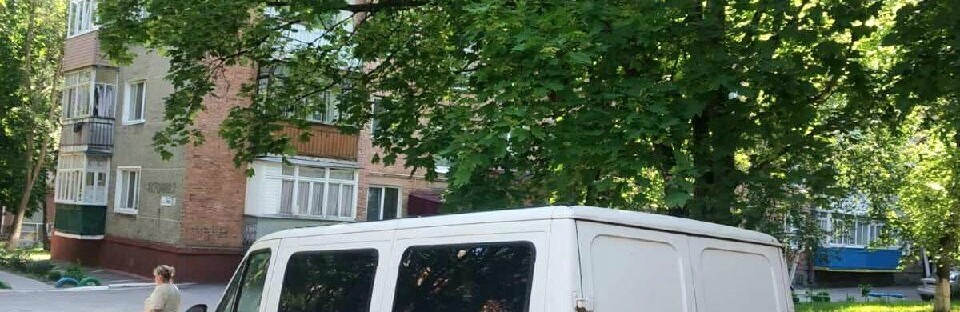 У Рівному муніципальна поліція вже штрафує за неналежне паркування
