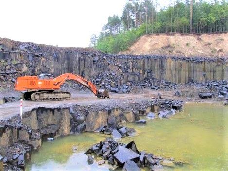 На Костопільщині незаконно видобували базальт 