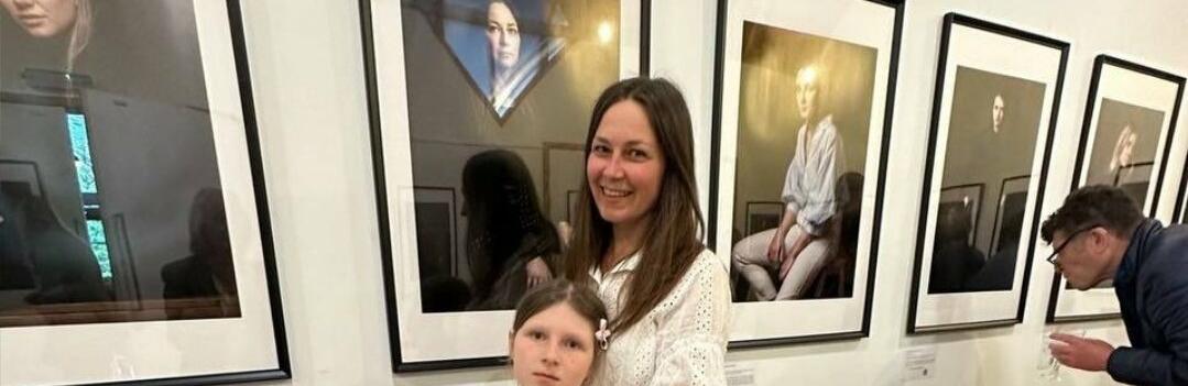 Вчителька з Рівного долучилася до фотопроекту, який відбувся під час Євробачення 