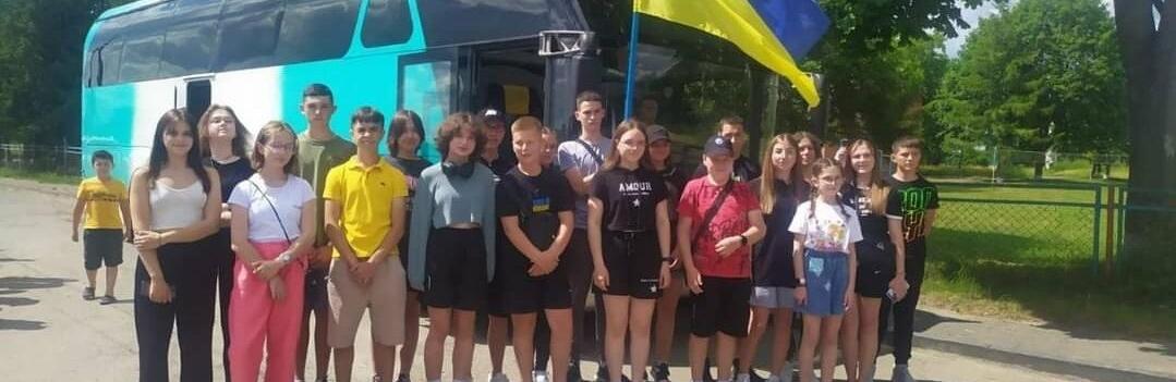 Діти військових з Рівненщини поїхали на канікули до Польщі