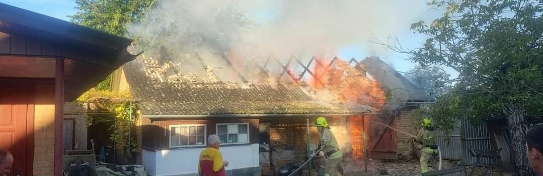 На Рівненщині вогнеборці ліквідували пожежу у приватному господарстві
