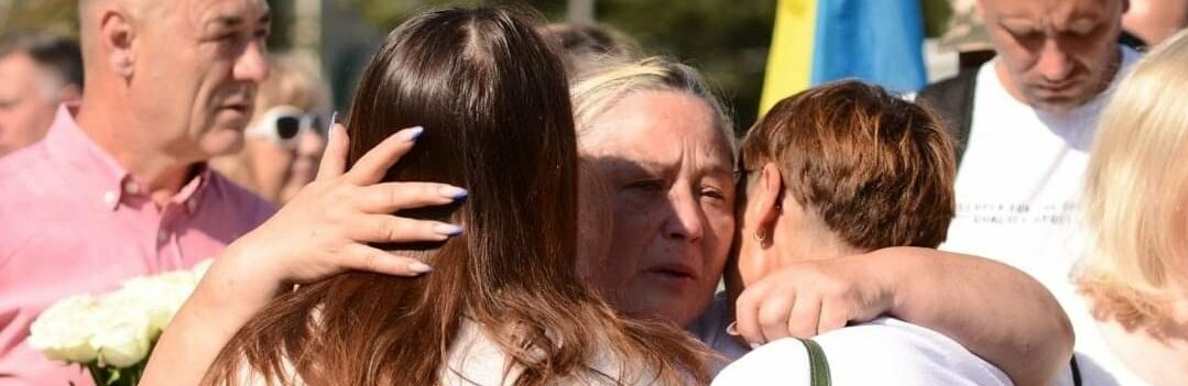 Постійно служив в таборах для сиріт, ніколи не боявся емоцій: Рівне попрощалося із ще одним Героєм 
