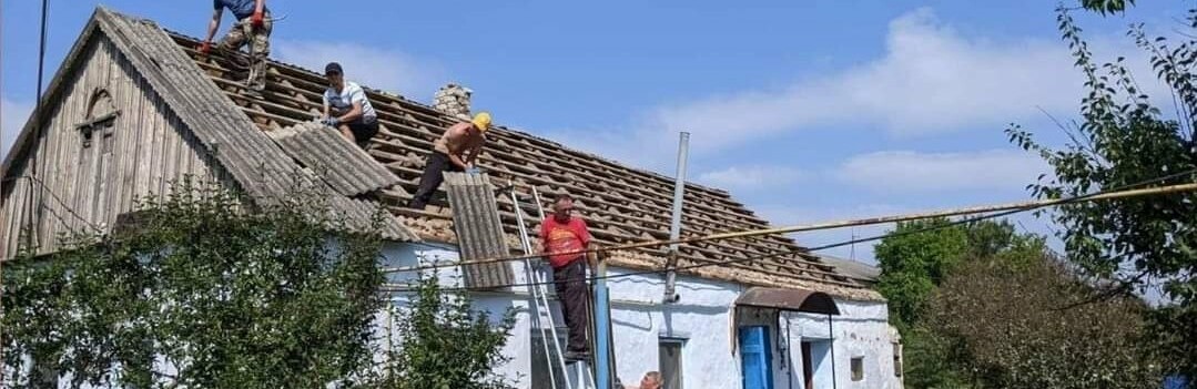 Будівельники з Дубенщини вирушили відновлювати південь України 