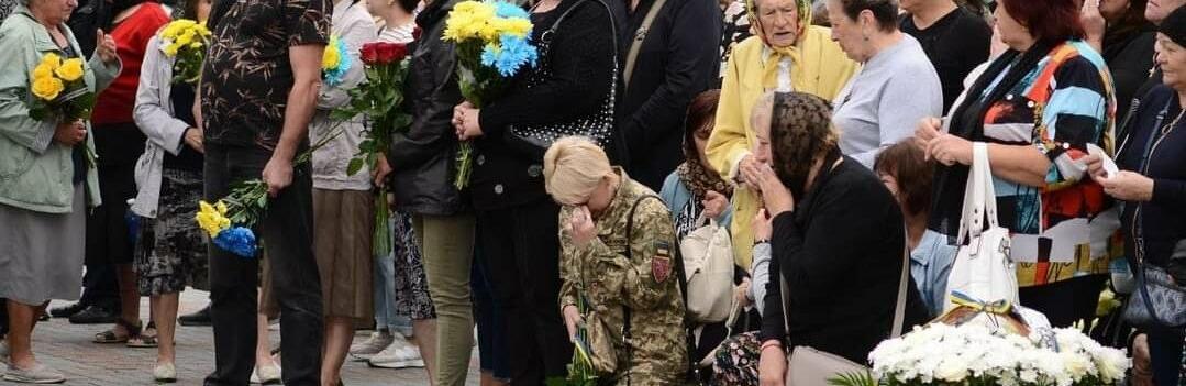 Рівненська громада провела в останню земну дорогу двох мужніх Героїв 