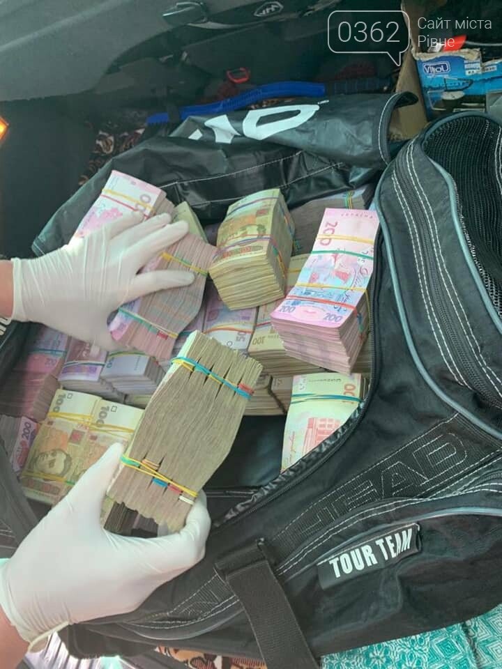 У Дубно затримали учасника мережі підкупу одного з кандида..., фото-1 У Дубно затримали учасника мережі підкупу одного з кандидатів в президенти - генпрокурор Луценко, фото-1