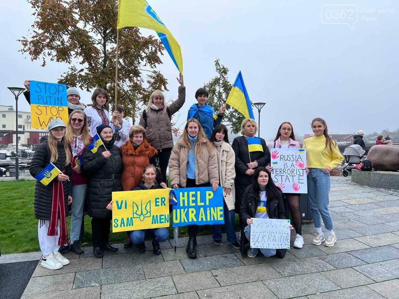 Українські діти за кордоном збирають гроші для наших захисників