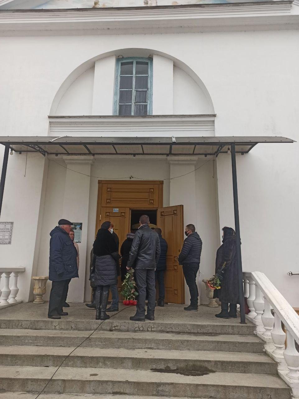 Померлого настоятеля Свято-Преображенського храму Дубна поховають на території церкви, фото-2
