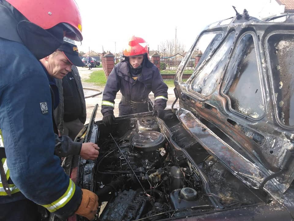 Ще один палаючий автомобіль за цю добу: цього разу в Дубровиці (ФОТО), фото-5