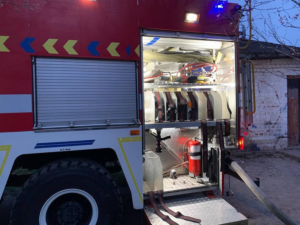 У Здолбунові сталася пожежа: спалахнув будинок, де мешкають три сім’ї (ФОТО) , фото-7