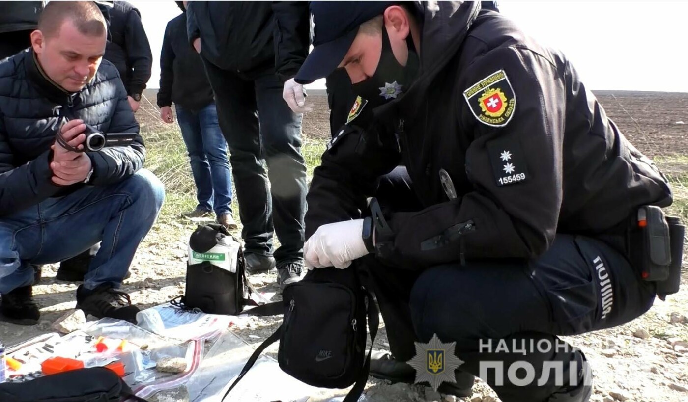 Поверталися з краденим додому: жителів Вінничини, які можуть бути причетними до серій крадіжок, упіймали на виїзді з Рівного, фото-1