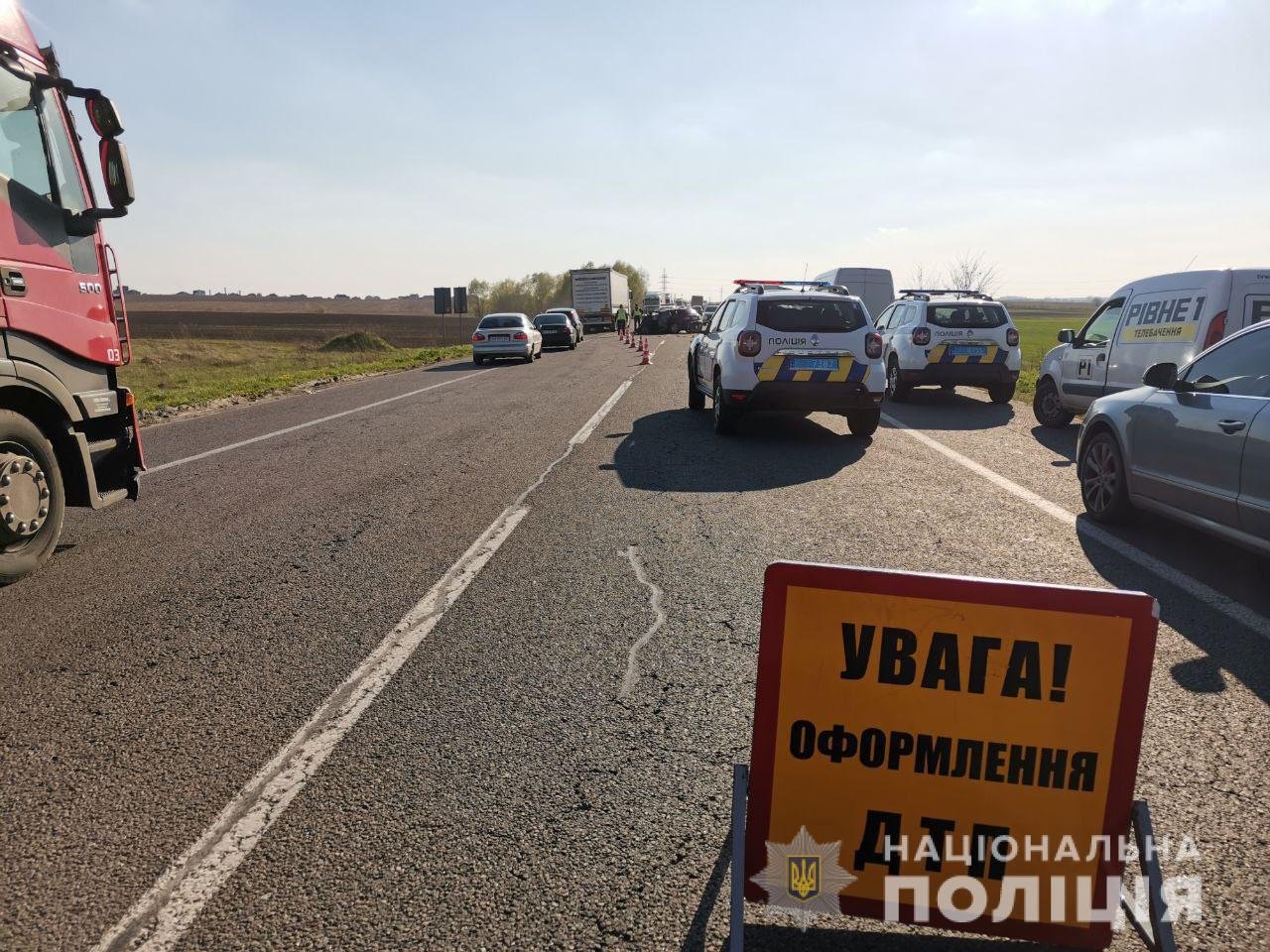 Виїхав на зустрічну: на Рівненщині сталася ДТП, унаслідок якої загинула сім’я з маленькою дитиною (ФОТО/ВІДЕО), фото-4