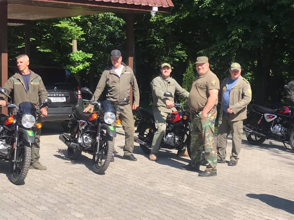 Охорона Соснівського лісгопу отримала новий транспорт (ФОТО), фото-4 Охорона Соснівського лісгопу отримала новий транспорт (ФОТО), фото-4