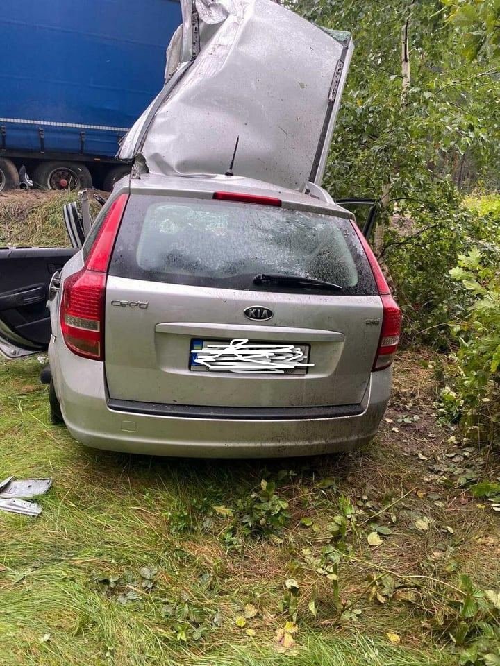 У ДТП на Рівненщині загинув водій автівки