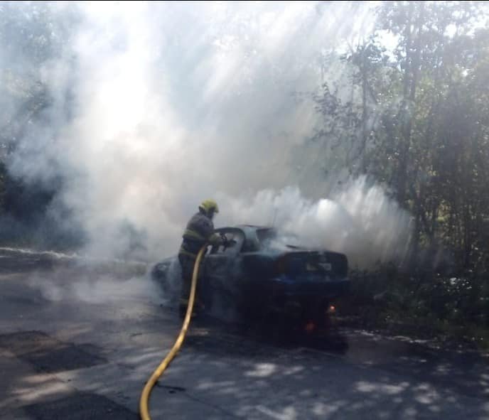 Під час руху спалахнула автівка на Рівненщині
