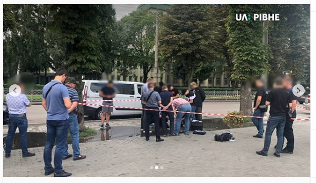 У Рівному спецпризначенці затримали посадовця на гарячому У Рівному спецпризначенці затримали посадовця на гарячому, Юлія Григорук