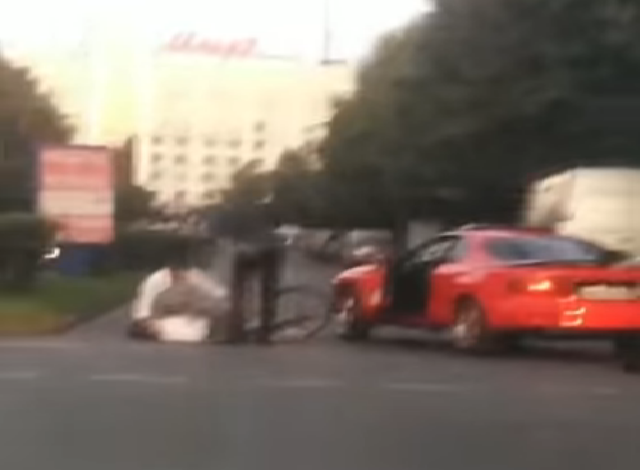 На Проспекті збили велосипедиста На Проспекті збили велосипедиста, Таїсія Олекшій