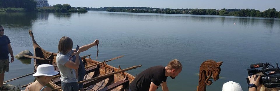 Човен вікінгів вже відправився в курс рівненськими водами Човен вікінгів вже відправився в курс рівненськими водами, Таїсія Олекшій