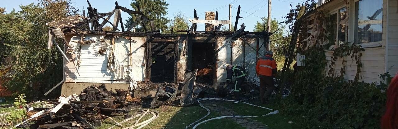 Рятувальники врятували два будинки від пожежі у Млинівському районі Рятувальники врятували два будинки від пожежі у Млинівському районі, Таїсія Олекшій