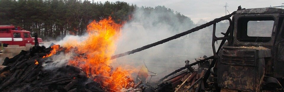 На Рівненщині палало господарство: згорів гараж і трактор На Рівненщині палало господарство: згорів гараж і трактор, Таїсія Олекшій
