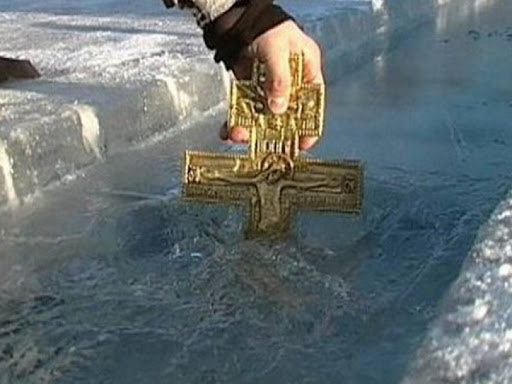 На Щасливому у Рівному можна набрати освяченої води