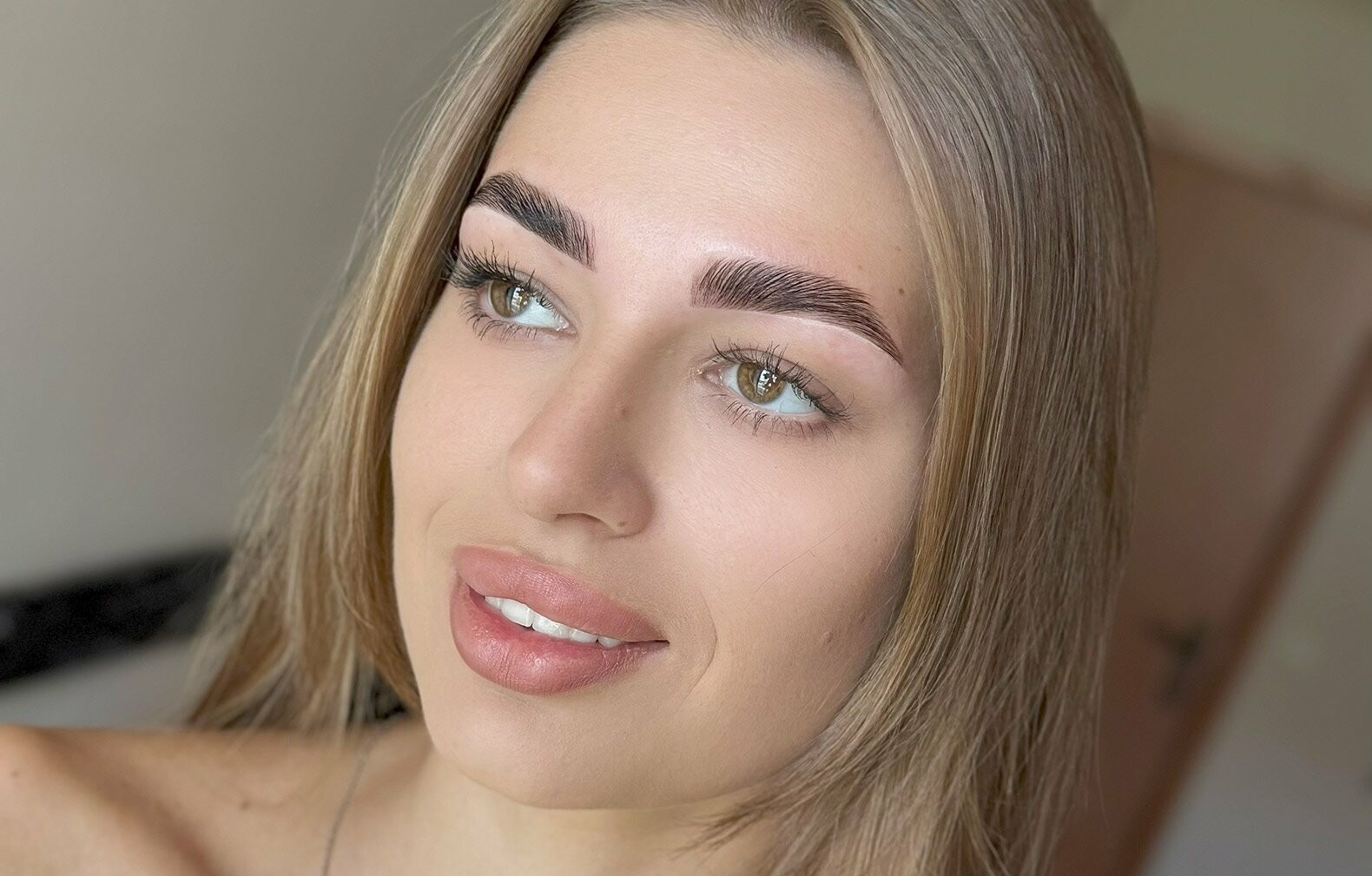 ламінування вій та брів ламінування вій та брів