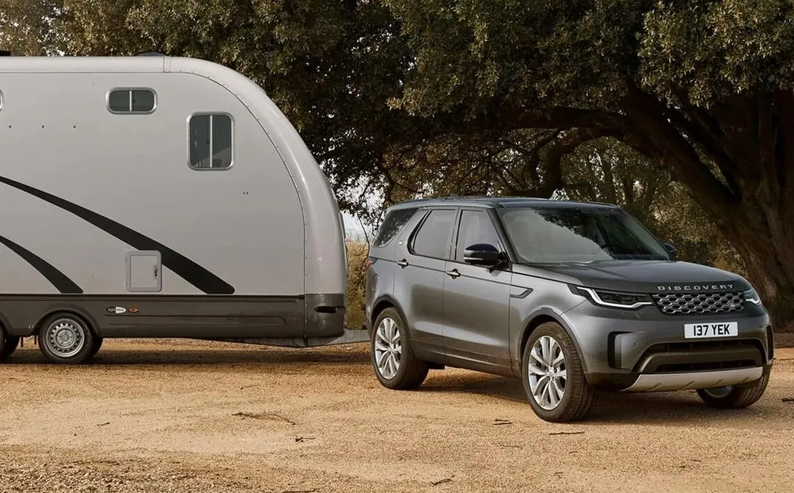 Land Rover Discovery 5: технологічний британський SUV із характером нового покоління Land Rover Discovery 5: технологічний британський SUV із характером нового покоління