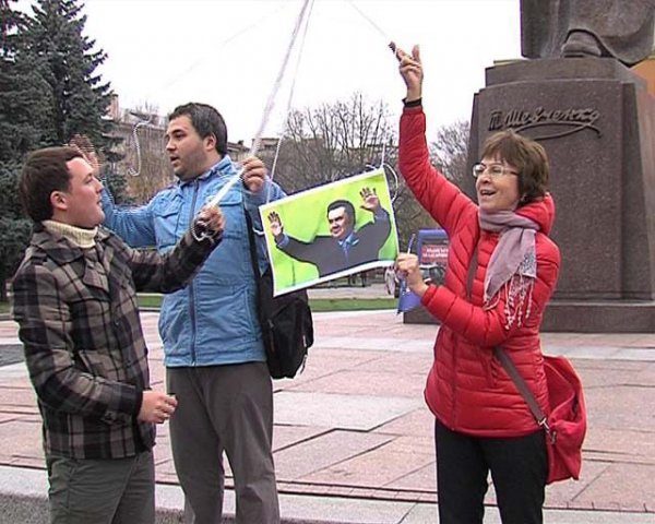 янык в космосе3