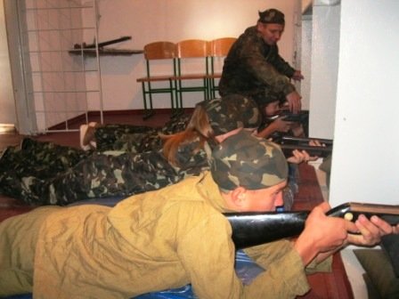У школі на Рівненщині відтепер є стрілецький клас (фото) - фото 1