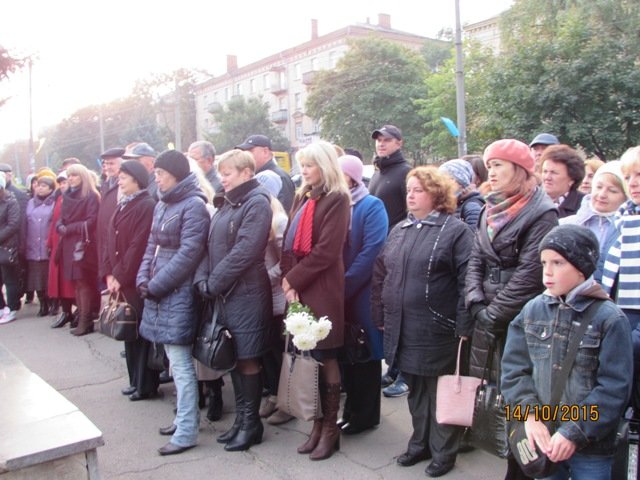 Захисників України усіх століть сьогодні вшановували у Рівному (фото) - фото 1